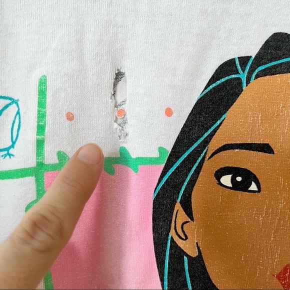 VINTAGE Disney Pocahontas youth tshirt distressed faded cartoon rare extra small - Picture 4 of 11